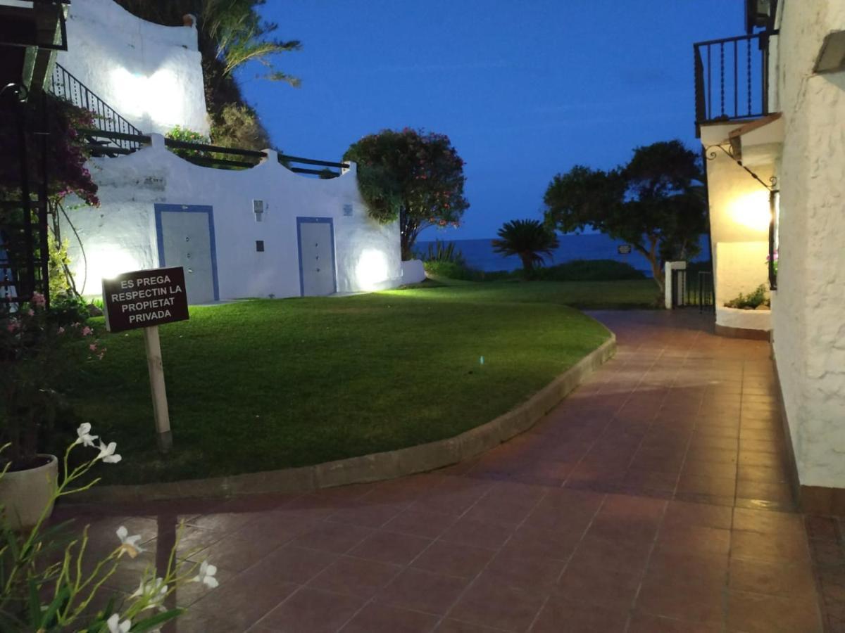 Little Paradise . Apartment In Front Of The Sea Coma-ruga Dış mekan fotoğraf